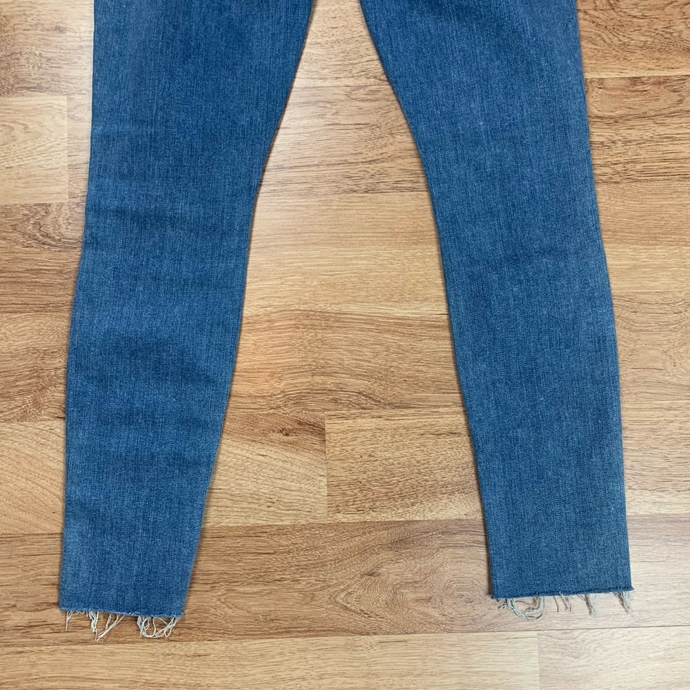 MOTHER The Looker Ankle Fray Jeans in Bird of Paradise Wash - Picture 9 of 13